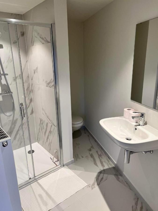 Prachtige Kamer In Centrum Brugge Met Badkamer ! ภายนอก รูปภาพ